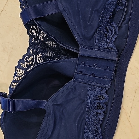 Bali 6592 Comfort Revolution Lace Desire Convertible Shaping Wireless Bra 3XL - Picture 3 of 5